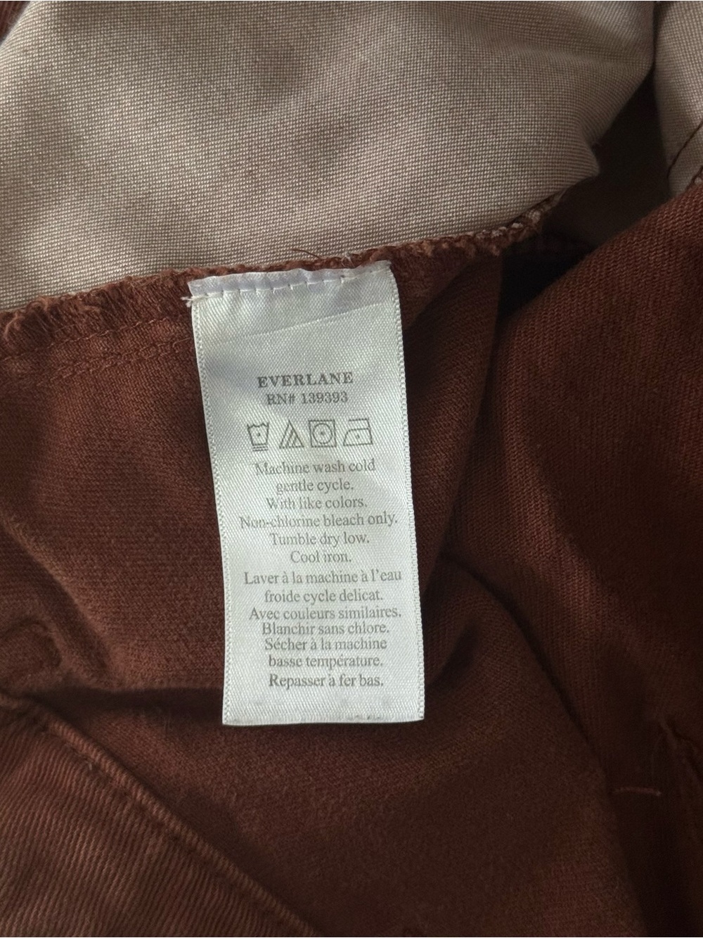 Everlane Women’s Utility Barrel Pant - Picture 4 of 13